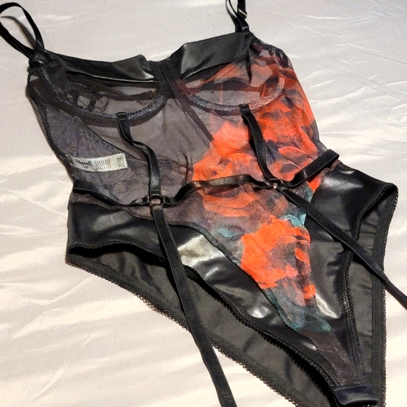Black Floral Mesh Teddy Bodysuit Lingerie Small Medium - Picture 1 of 8